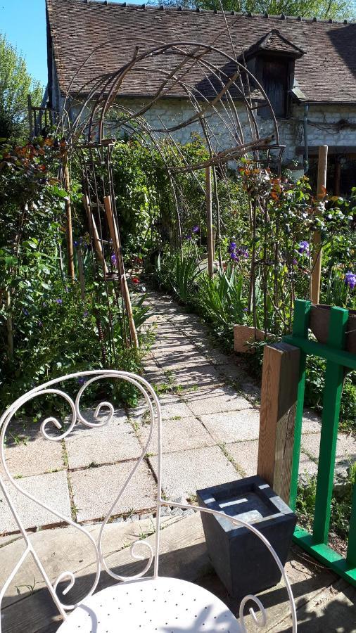 Le Jardin Des Merveilles Saint-Pierre-d'Autils エクステリア 写真